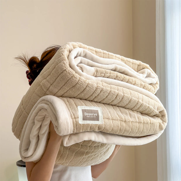 Double-sided Velvet Blanket and Pillowcase Set | Super Soft, Warm and Comfortable.