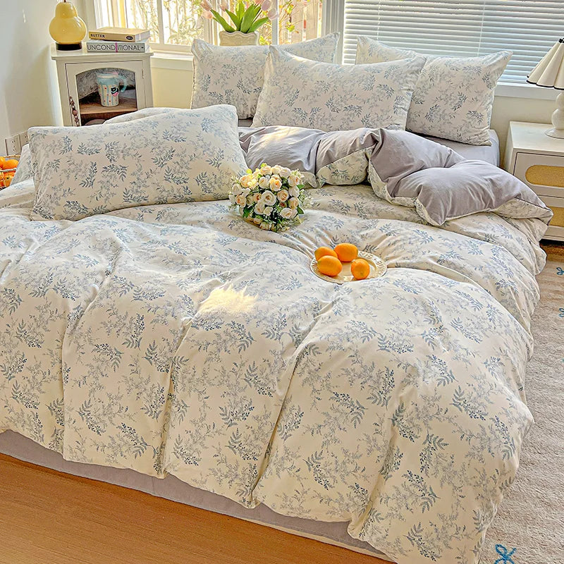 Floral Printed Bedding Set – Duvet Cover with Flat Sheet & Pillowcases