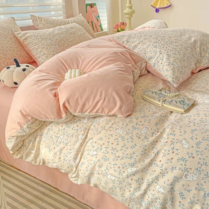 Floral Printed Bedding Set – Duvet Cover with Flat Sheet & Pillowcases