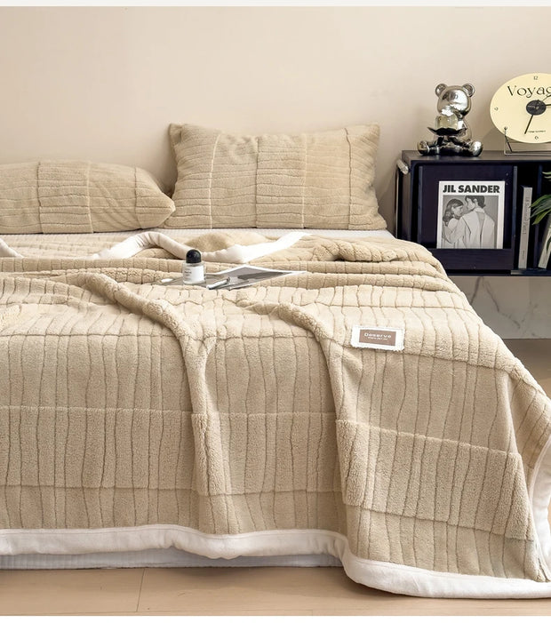 Double-sided Velvet Blanket and Pillowcase Set | Super Soft, Warm and Comfortable.