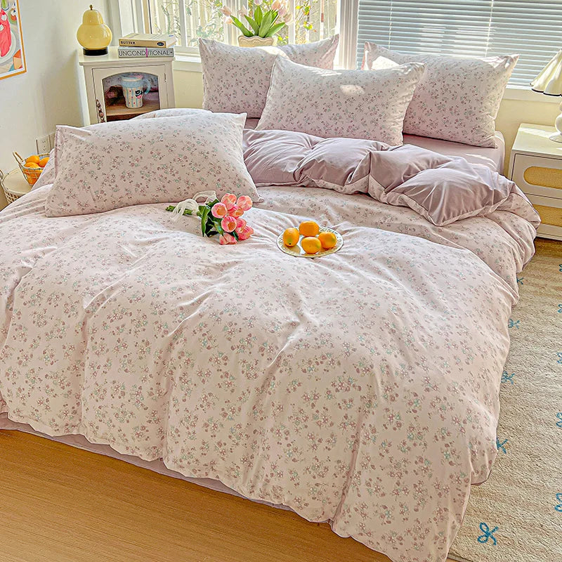 Floral Printed Bedding Set – Duvet Cover with Flat Sheet & Pillowcases