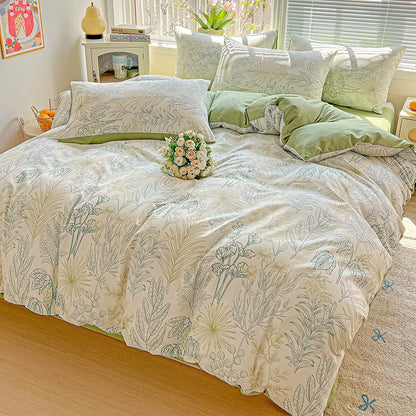 Floral Printed Bedding Set – Duvet Cover with Flat Sheet & Pillowcases