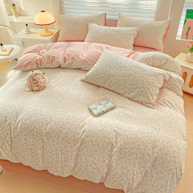 Floral Printed Bedding Set – Duvet Cover with Flat Sheet & Pillowcases