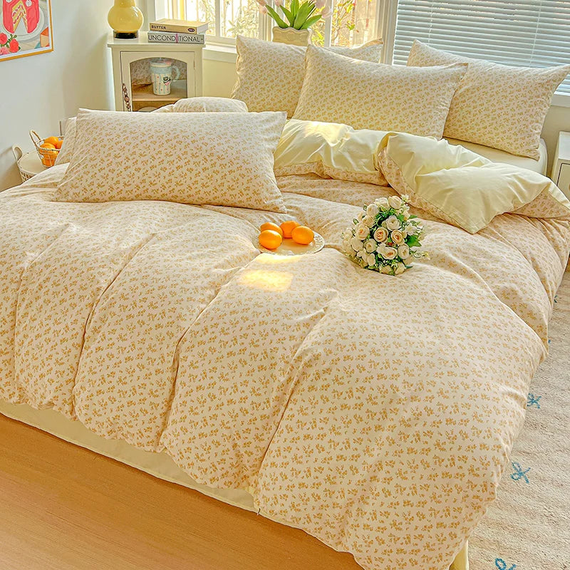 Floral Printed Bedding Set – Duvet Cover with Flat Sheet & Pillowcases